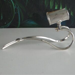 Lebber wine bottle handle